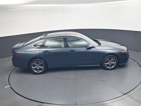 Used 2023 Honda Accord EX image 28