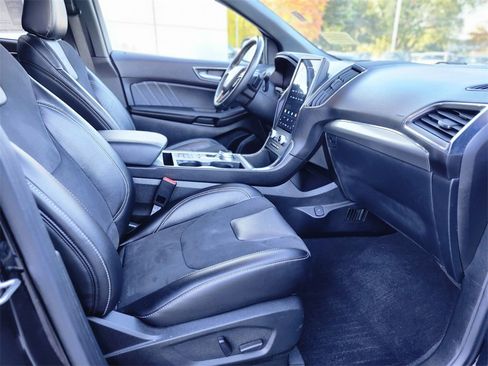 Used 2022 Ford Edge ST w/ Equipment Group 401A image 11