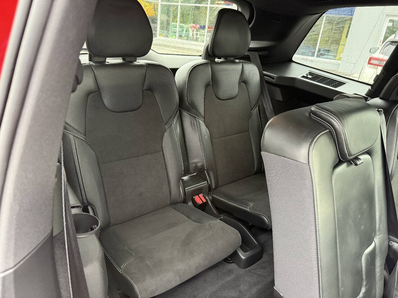 Used 2018 Volvo XC90 T6 R-Design w/ Convenience Package AWD/4WD image 11