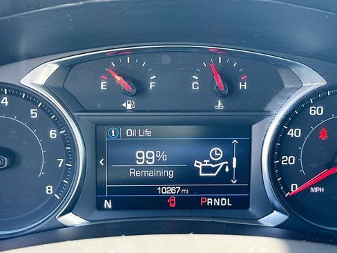 Used 2023 Chevrolet Equinox RS FWD image 12