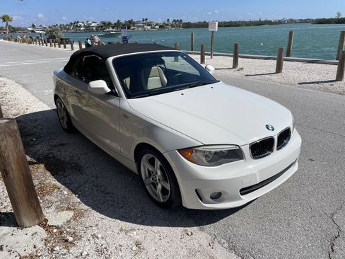 Used 2012 BMW 128i Convertible image 31