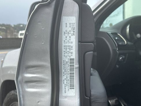 Used 2020 Jeep Grand Cherokee High Altitude image 29