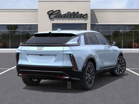 New 2026 Cadillac Lyriq Sport AWD/4WD image 25