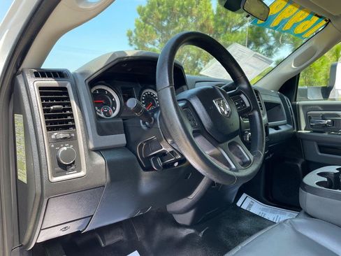 Used 2015 RAM 3500 Tradesman w/ Power & Remote Entry Group RWD image 8