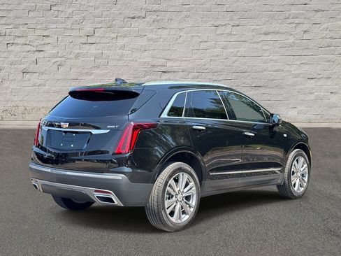 Used 2025 Cadillac XT5 Premium Luxury w/ LPO, Floor Liner Package FWD image 5