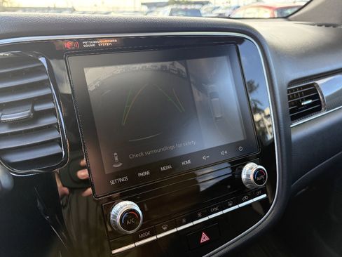 Used 2020 Mitsubishi Outlander GT image 28