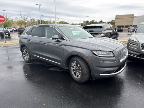 Used 2023 Lincoln Nautilus AWD w/ Premium Package image 2