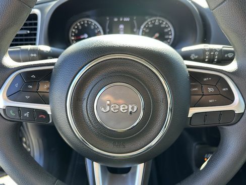 Used 2019 Jeep Renegade Sport w/ Sport Appearance Group image 20