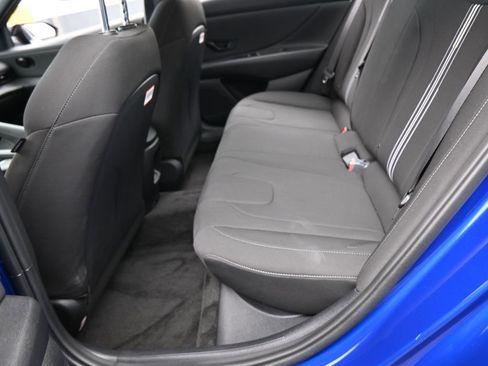 Used 2025 Hyundai Elantra Sport image 28