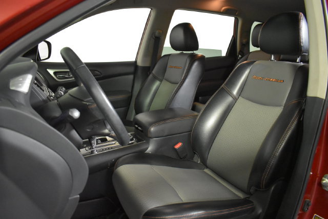 Used 2020 Nissan Pathfinder SV w/ Rock Creek Edition AWD/4WD image 8