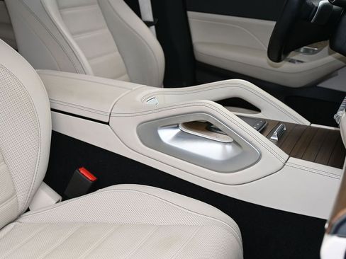 Used 2024 Mercedes-Benz GLE 450e 4MATIC image 59