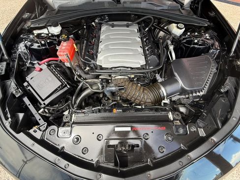 Used 2016 Chevrolet Camaro SS RWD image 22