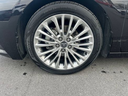 Used 2020 Toyota Avalon Limited w/ Advanced Safety Package image 12