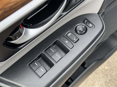 Certified 2022 Honda CR-V EX-L image 16