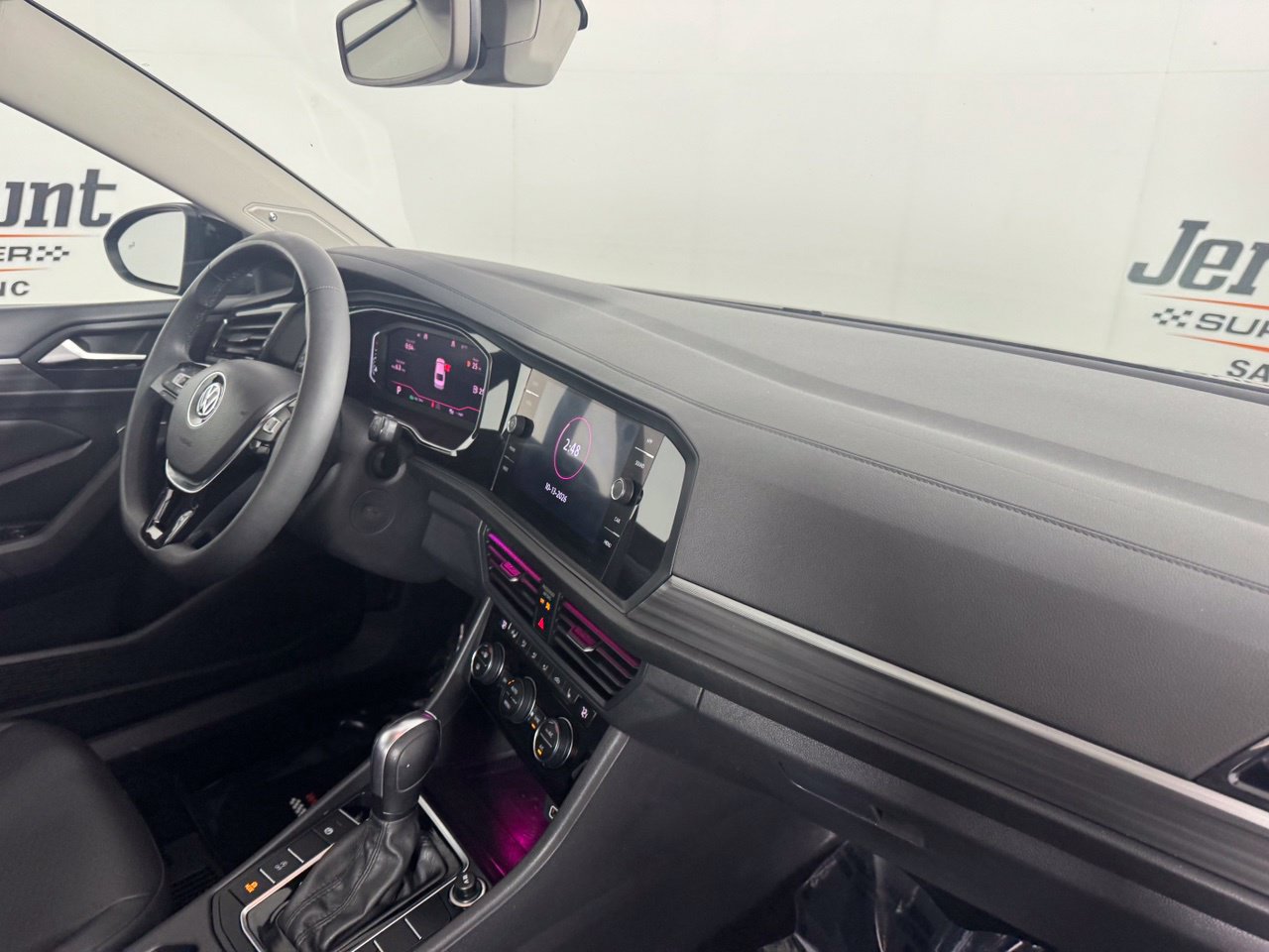 Used 2020 Volkswagen Jetta SEL FWD image 36