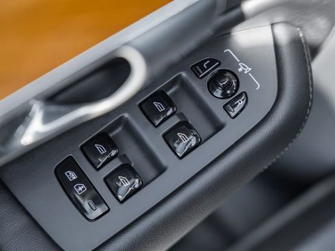 Certified 2023 Volvo XC90 B6 Plus w/ Protection Package Premier image 39