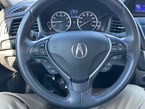 Used 2013 Acura ILX AT image 19