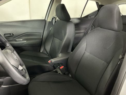 New 2025 Nissan Kicks Play S image 10