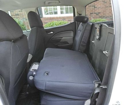Used 2015 Chevrolet Colorado LT AWD/4WD image 31
