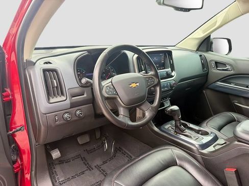 Used 2021 Chevrolet Colorado Z71 w/ Safety Package AWD/4WD image 24
