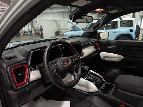 Used 2024 GMC Canyon AT4X w/ AT4X AEV Edition AWD/4WD image 13