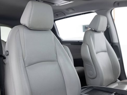 Used 2019 Honda Odyssey EX-L image 26