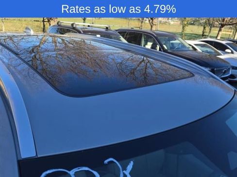 Certified 2023 Volvo XC90 B6 Plus image 4