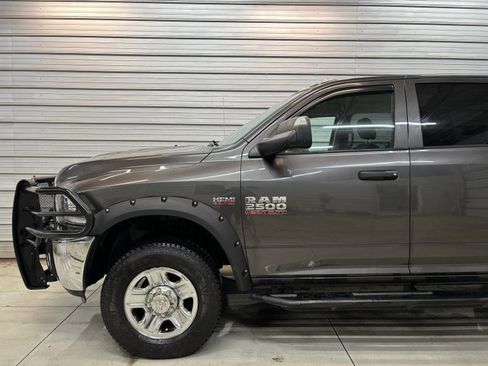 Used 2017 RAM 2500 Tradesman w/ Chrome Appearance Group image 3