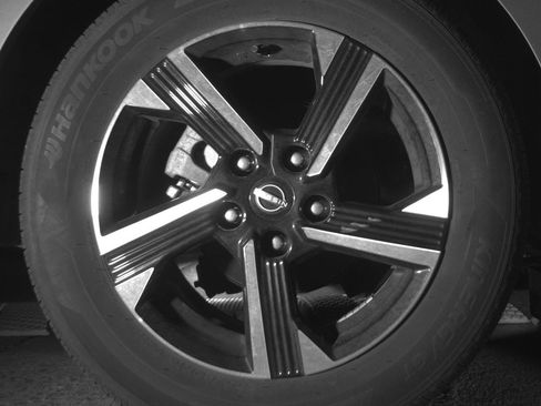 Used 2025 Nissan Sentra SV FWD image 15