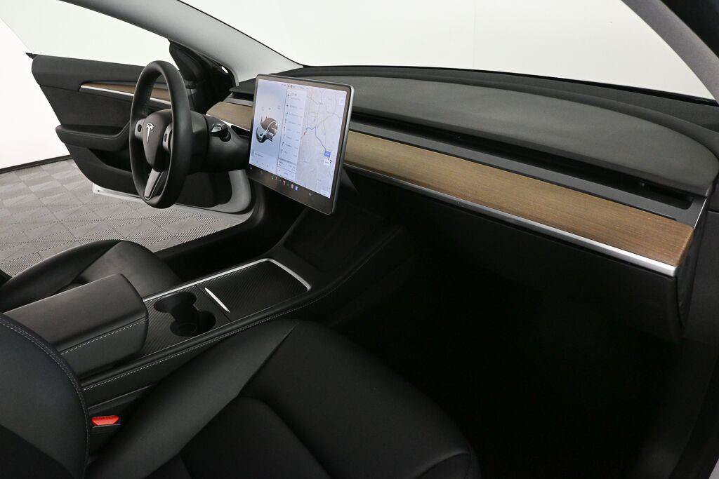 Used 2021 Tesla Model 3 Long Range AWD/4WD image 19