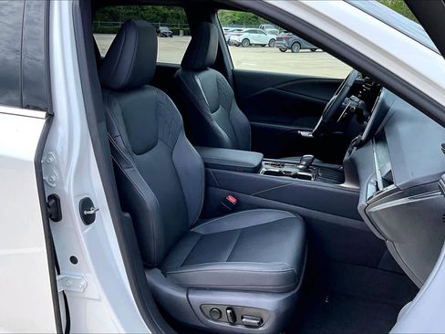 Used 2025 Lexus RX 350 Premium w/ Convenience Package image 7