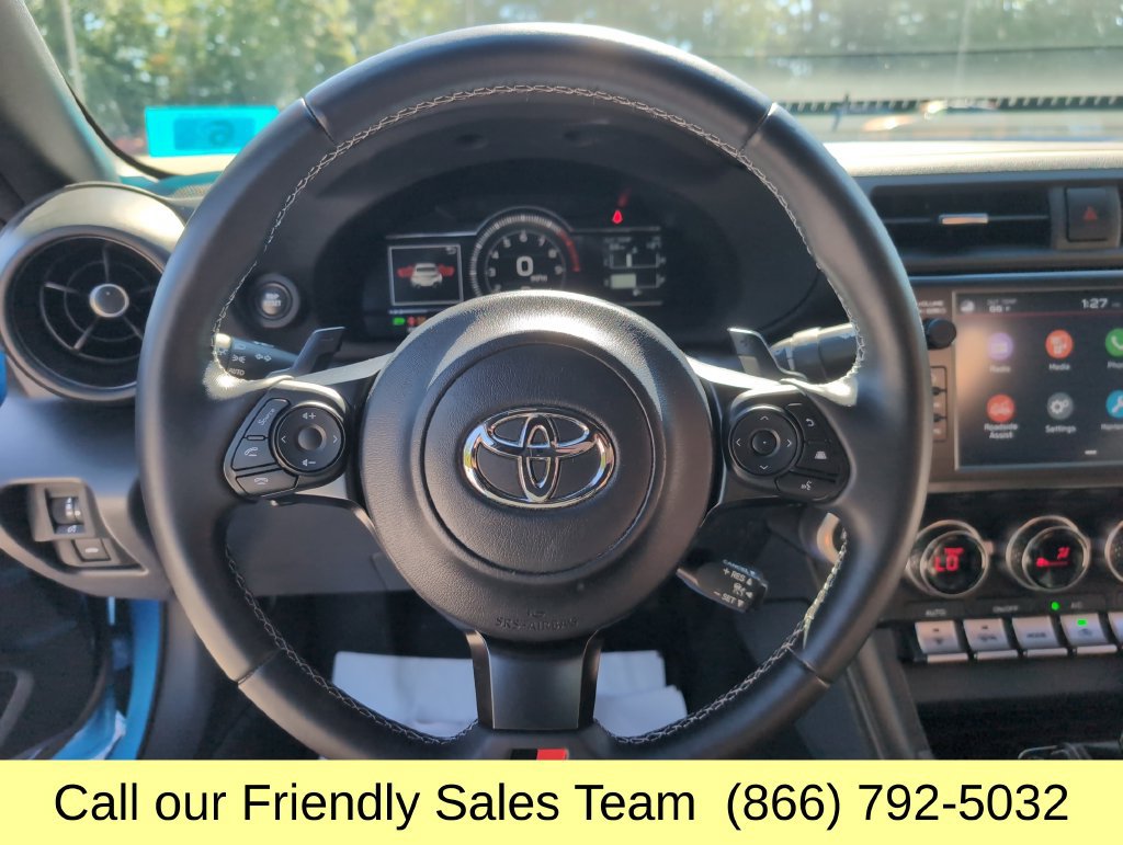 Used 2022 Toyota GR86 w/ ALL Weather Mat Package (TMS) RWD image 16