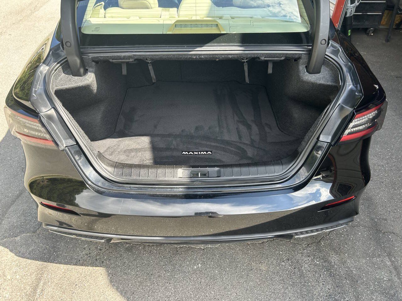 Used 2019 Nissan Maxima 3.5 SV w/ Floor Mat Group FWD image 23