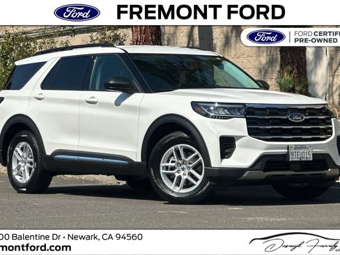 Certified 2025 Ford Explorer Active RWD image 1
