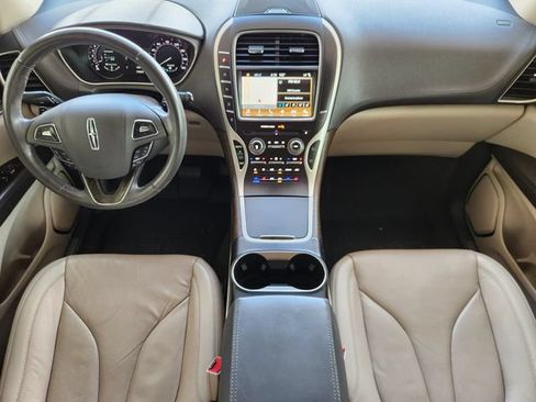 Used 2018 Lincoln MKX Reserve w/ Lincoln MKX Climate Package FWD image 26