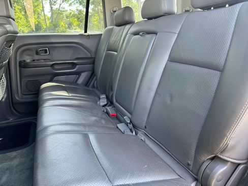 Used 2005 Honda Pilot EX-L image 12