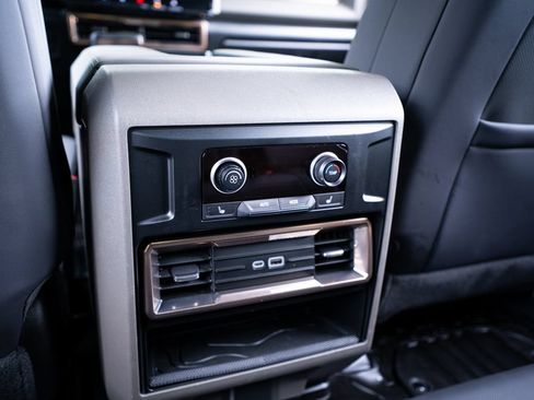 Used 2025 GMC Hummer EV 2X AWD/4WD image 42