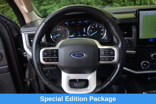 Used 2022 Ford Expedition Max XLT AWD/4WD image 4