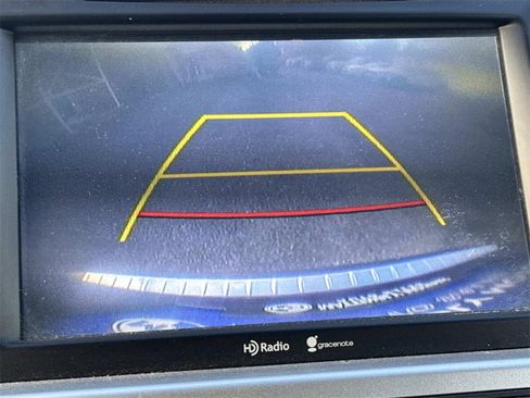 Used 2015 Toyota Highlander Limited image 28