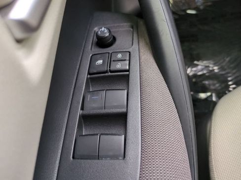 Certified 2021 Toyota Corolla LE FWD image 21