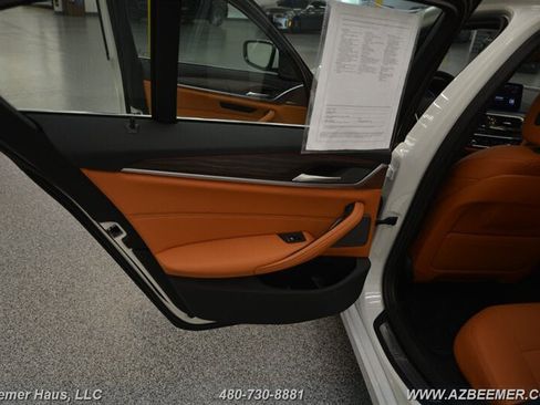 Used 2023 BMW 530i w/ Premium Package RWD image 40