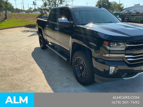 Used 2017 Chevrolet Silverado 1500 LTZ Z71 w/ LTZ Plus Package AWD/4WD image 3