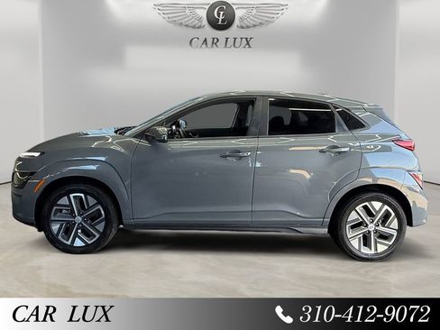 Used 2022 Hyundai Kona SEL w/ Convenience Package FWD image 2