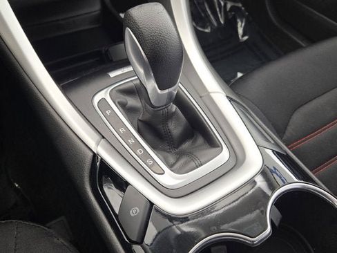 Used 2015 Ford Fusion SE w/ Equipment Group 201A image 26