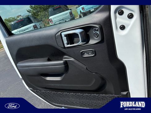 Used 2025 Jeep Wrangler Unlimited Sport S 4xe AWD/4WD image 13