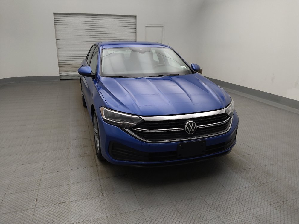 Used 2024 Volkswagen Jetta SE FWD image 14