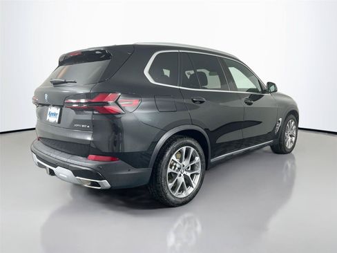 Used 2026 BMW X5 xDrive50e w/ Climate Comfort Package AWD/4WD image 6