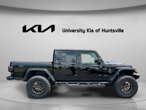 Used 2023 Jeep Gladiator Rubicon w/ LED Lighting Group AWD/4WD image 10