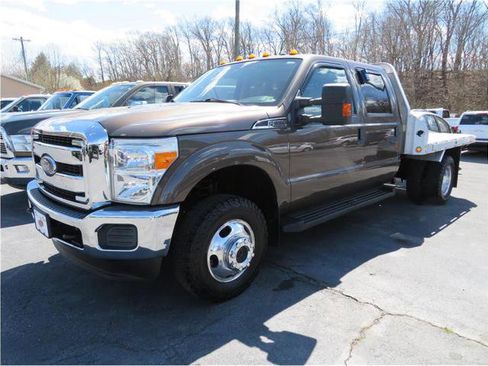 Used 2016 Ford F350 XLT image 1
