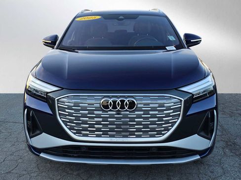 Used 2025 Audi Q4 e-tron Premium Plus w/ Premium Plus image 8